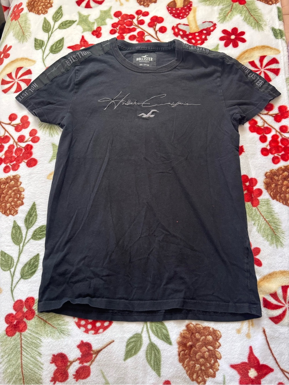 Hollister Black Short-Sleeve Logo Script Tee